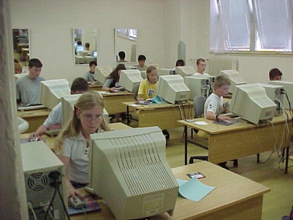 Soutěž dětí v malování na PC – Cvrček